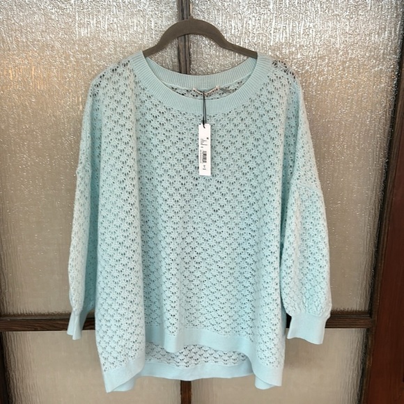 Alice & Olivia Saffi Pointelle Knit Cashmere Blend
Sweater size  XL —NWT - Picture 8 of 11